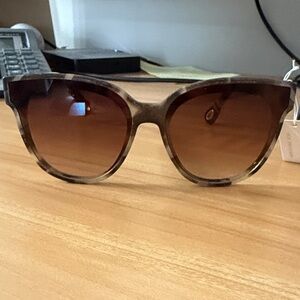 NWT Lele Sadoughi Tortoiseshell Sunglasses